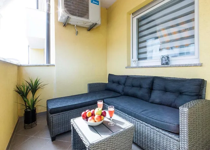 Elena Apartamento Pula